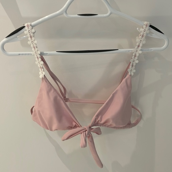 Tularosa Sunshine Bikini 🌸 - Picture 3 of 7